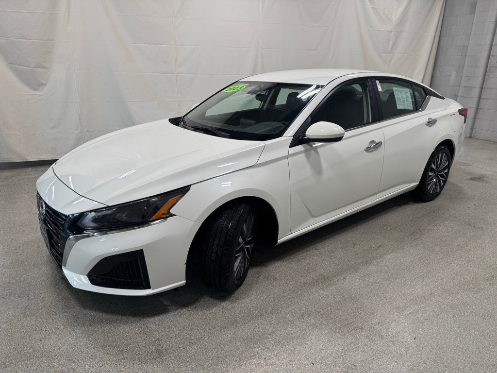 2023 Nissan Altima SV FWD