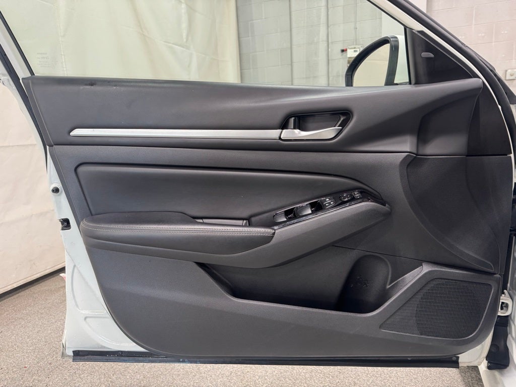 2023 Nissan Altima SV FWD