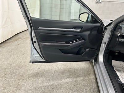 2023 Nissan Altima SV FWD