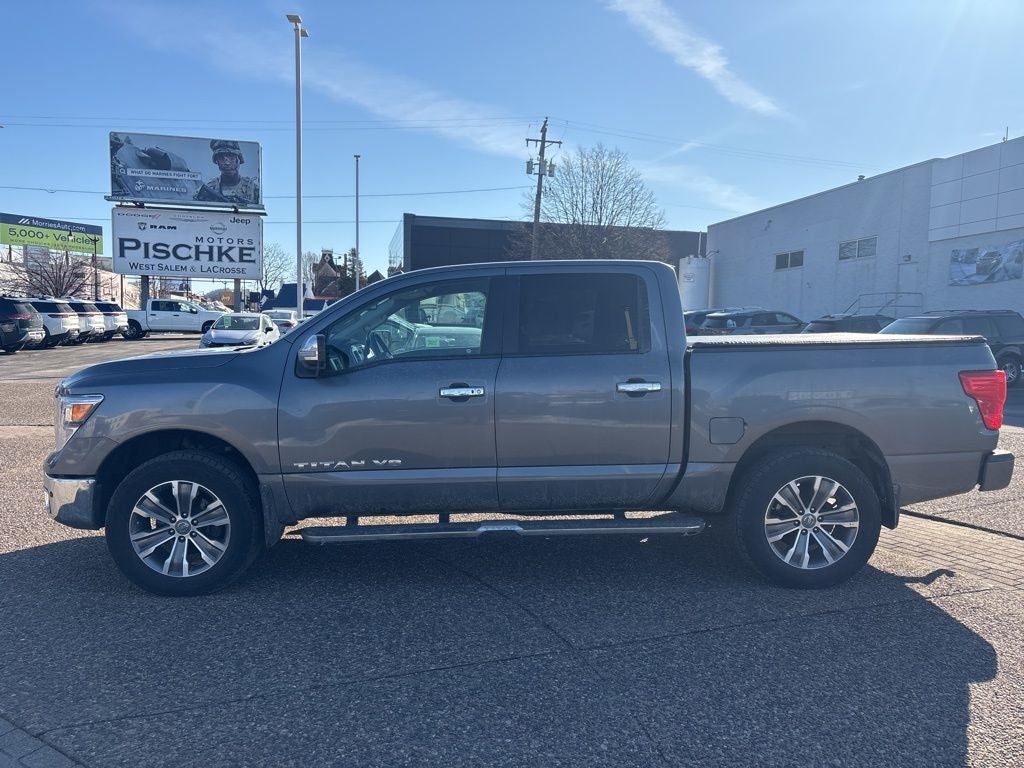 2019 Nissan TITAN SL