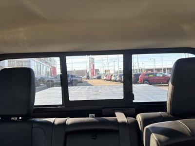 2019 Nissan TITAN SL