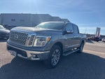 2019 Nissan TITAN SL