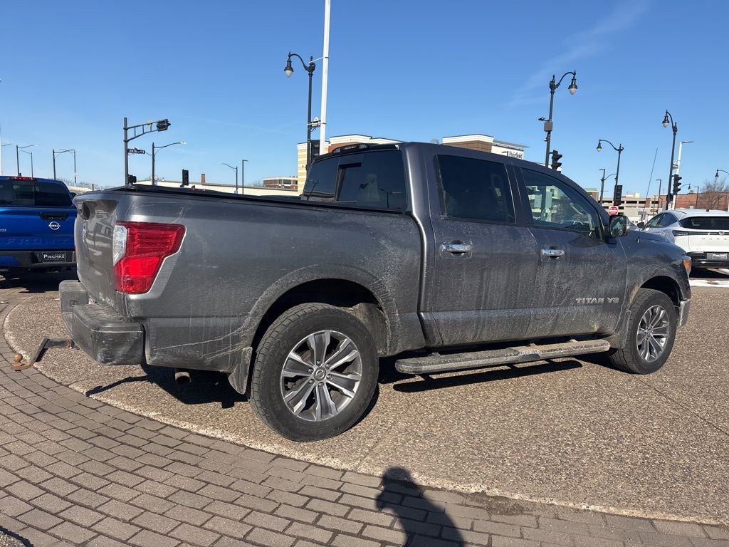2019 Nissan TITAN SL
