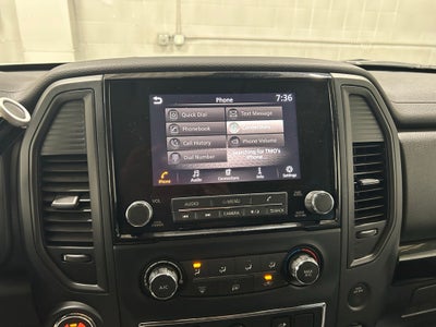 2024 Nissan TITAN Crew Cab SV 4x4