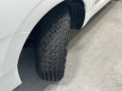 2024 Nissan TITAN Crew Cab SV 4x4