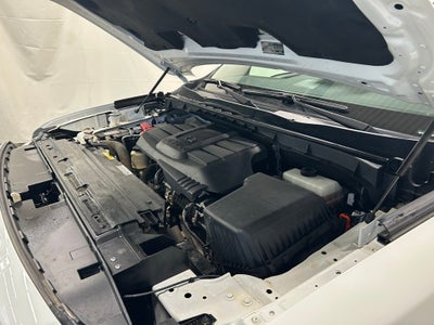 2024 Nissan TITAN Crew Cab SV 4x4