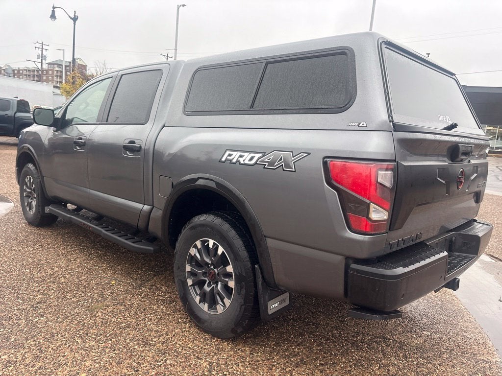 2023 Nissan TITAN Crew Cab PRO-4X 4x4
