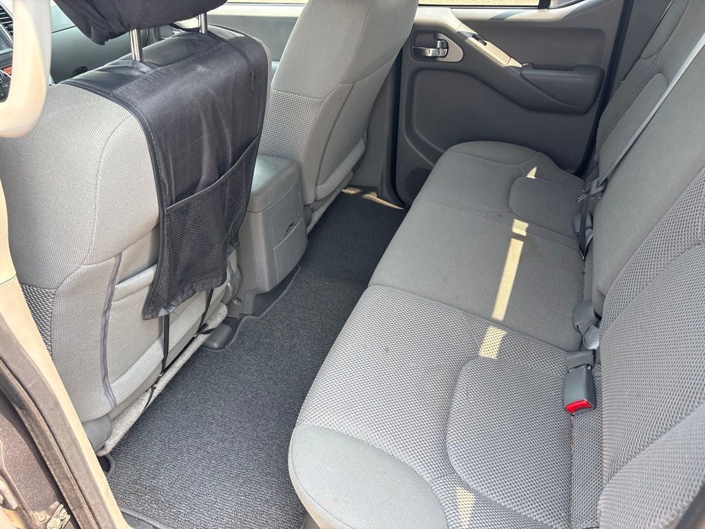2021 Nissan Frontier Crew Cab SV 4x4