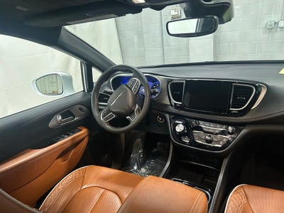 2024 Chrysler Pacifica Pinnacle