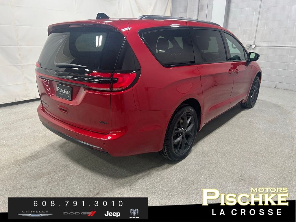 2026 Chrysler Pacifica PACIFICA SELECT AWD