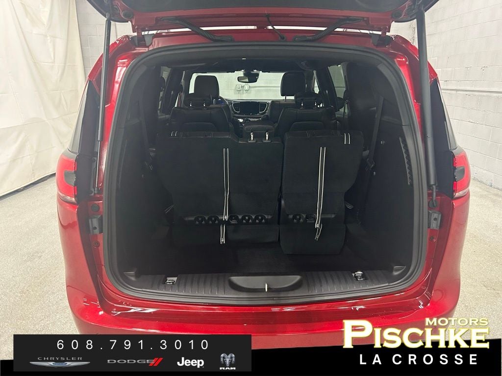 2026 Chrysler Pacifica PACIFICA SELECT AWD