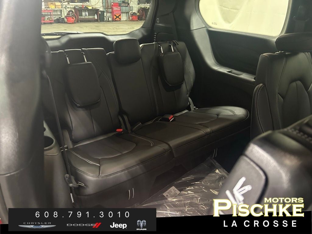 2026 Chrysler Pacifica PACIFICA SELECT AWD