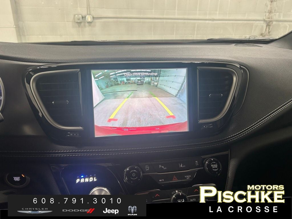 2026 Chrysler Pacifica PACIFICA SELECT AWD