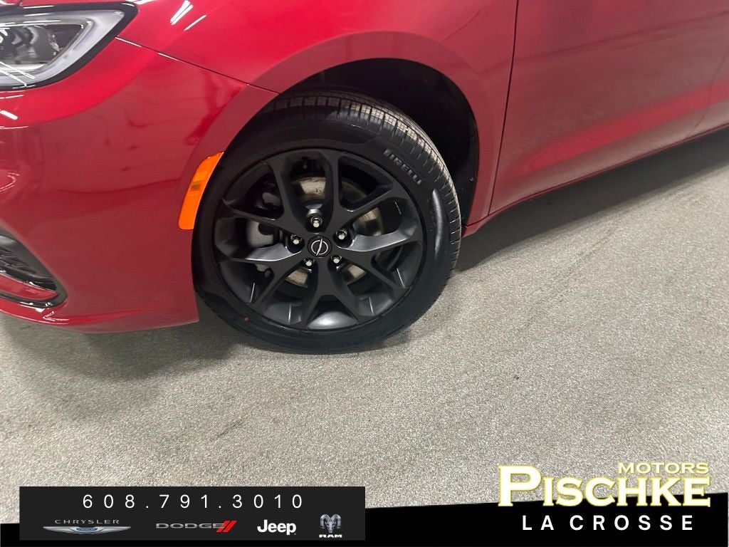 2026 Chrysler Pacifica PACIFICA SELECT AWD