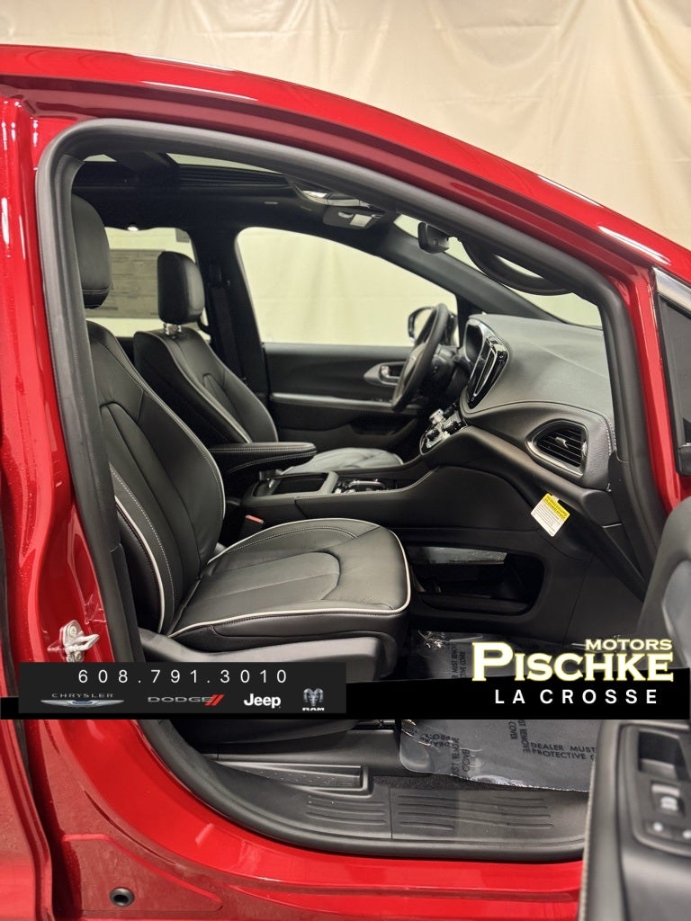 2026 Chrysler Pacifica PACIFICA LIMITED AWD