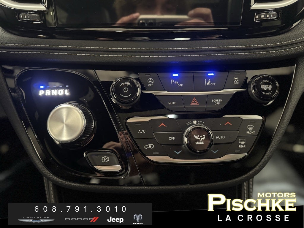 2026 Chrysler Pacifica PACIFICA LIMITED AWD