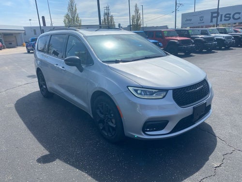 2023 Chrysler Pacifica Limited AWD
