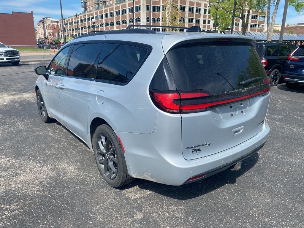 2023 Chrysler Pacifica Limited AWD