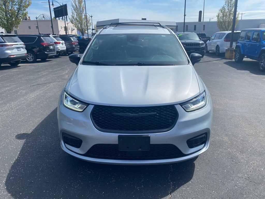 2023 Chrysler Pacifica Limited AWD