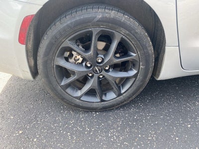 2023 Chrysler Pacifica Limited AWD