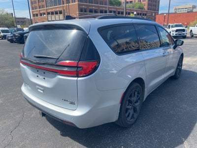 2023 Chrysler Pacifica Limited AWD