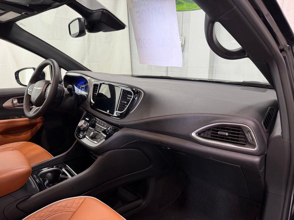 2024 Chrysler Pacifica Pinnacle AWD