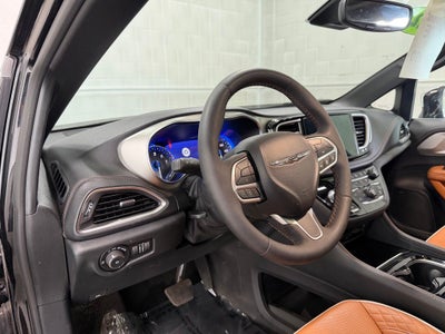 2024 Chrysler Pacifica Pinnacle AWD