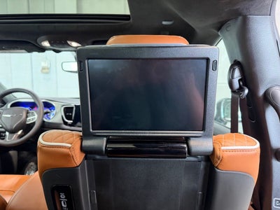 2024 Chrysler Pacifica Pinnacle AWD