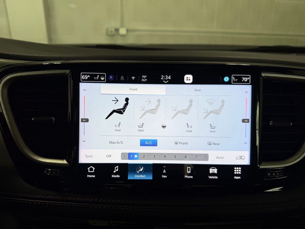 2024 Chrysler Pacifica Pinnacle AWD