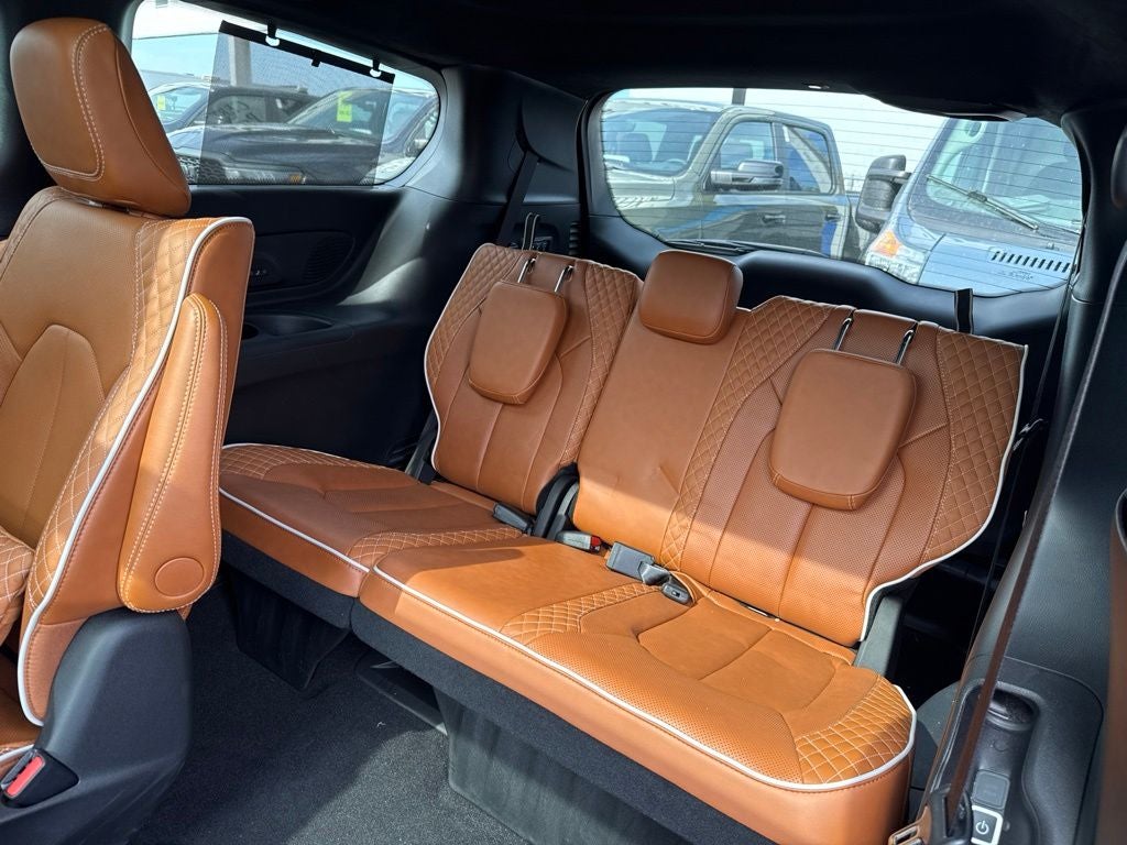 2024 Chrysler Pacifica Pinnacle