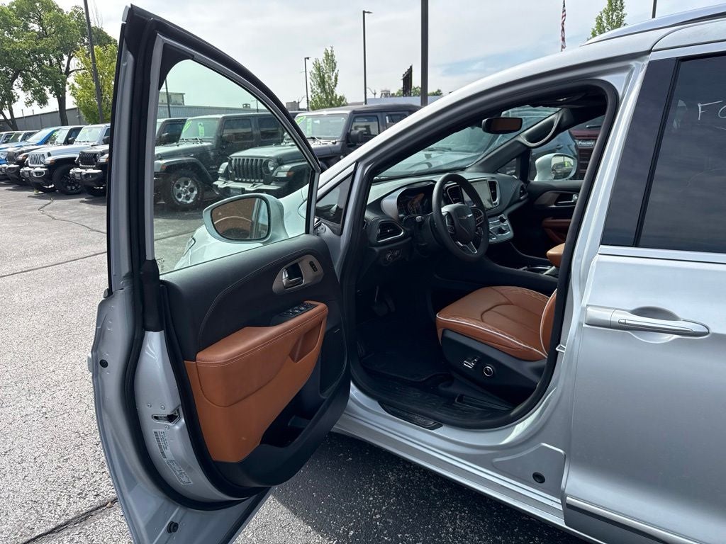 2024 Chrysler Pacifica Pinnacle