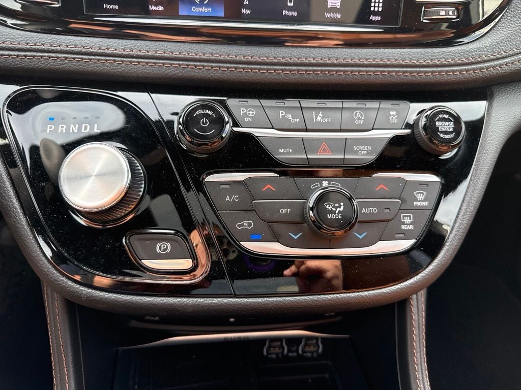 2024 Chrysler Pacifica Pinnacle