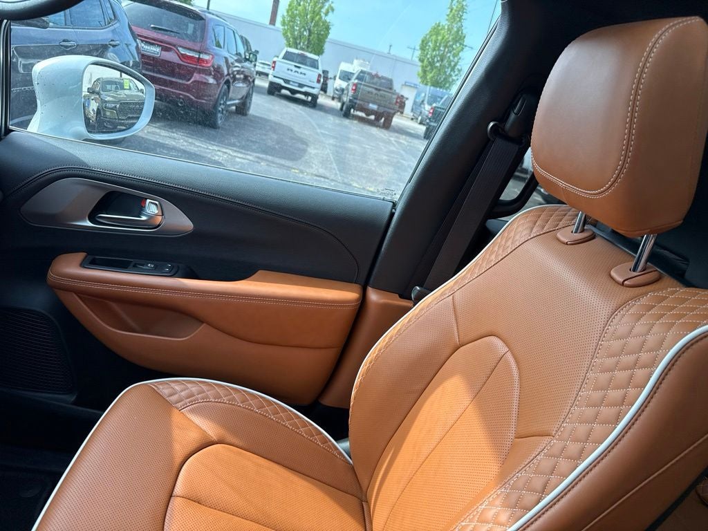 2024 Chrysler Pacifica Pinnacle