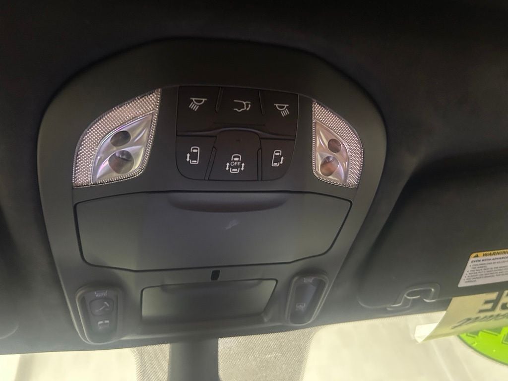 2024 Chrysler Pacifica Pinnacle AWD