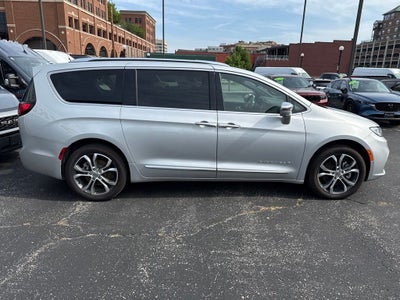 2024 Chrysler Pacifica Pinnacle
