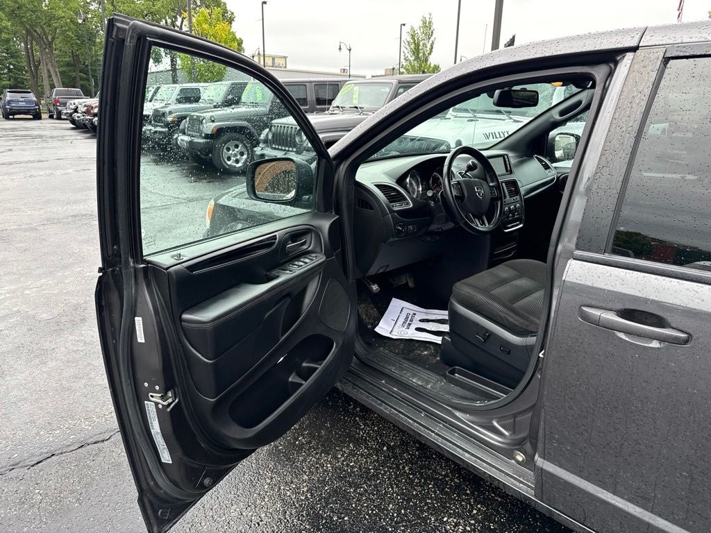2020 Dodge Grand Caravan SE Plus