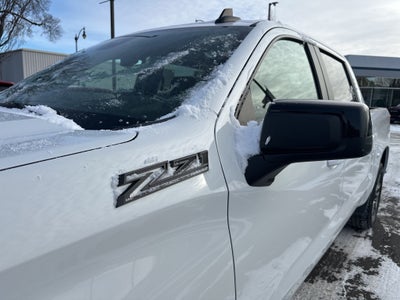 2024 Chevrolet Silverado 1500 4WD Crew Cab Short Bed LT