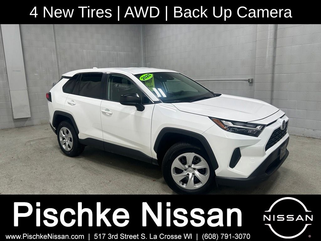 2025 Toyota RAV4 LE