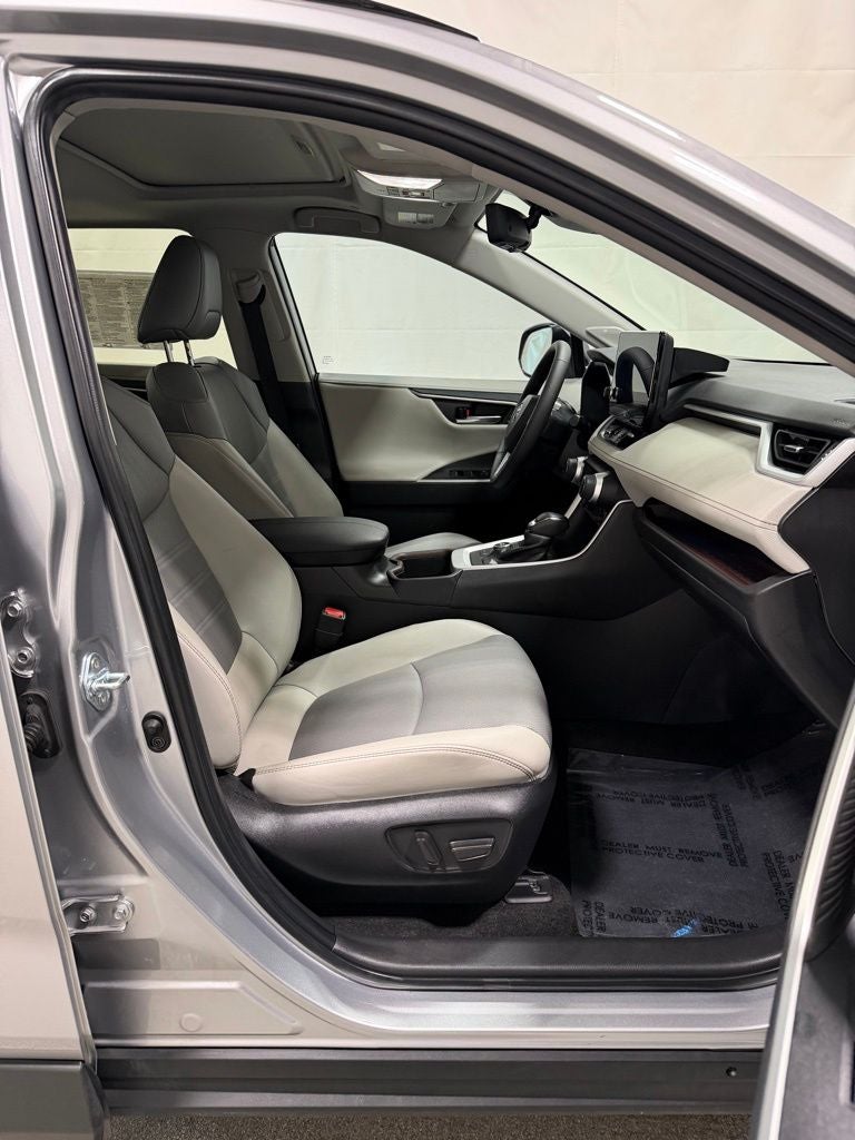 2023 Toyota RAV4 Limited