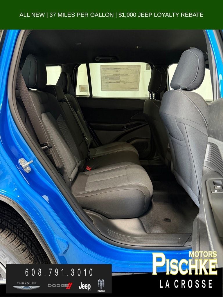 2026 Jeep Cherokee CHEROKEE LAREDO 4X4