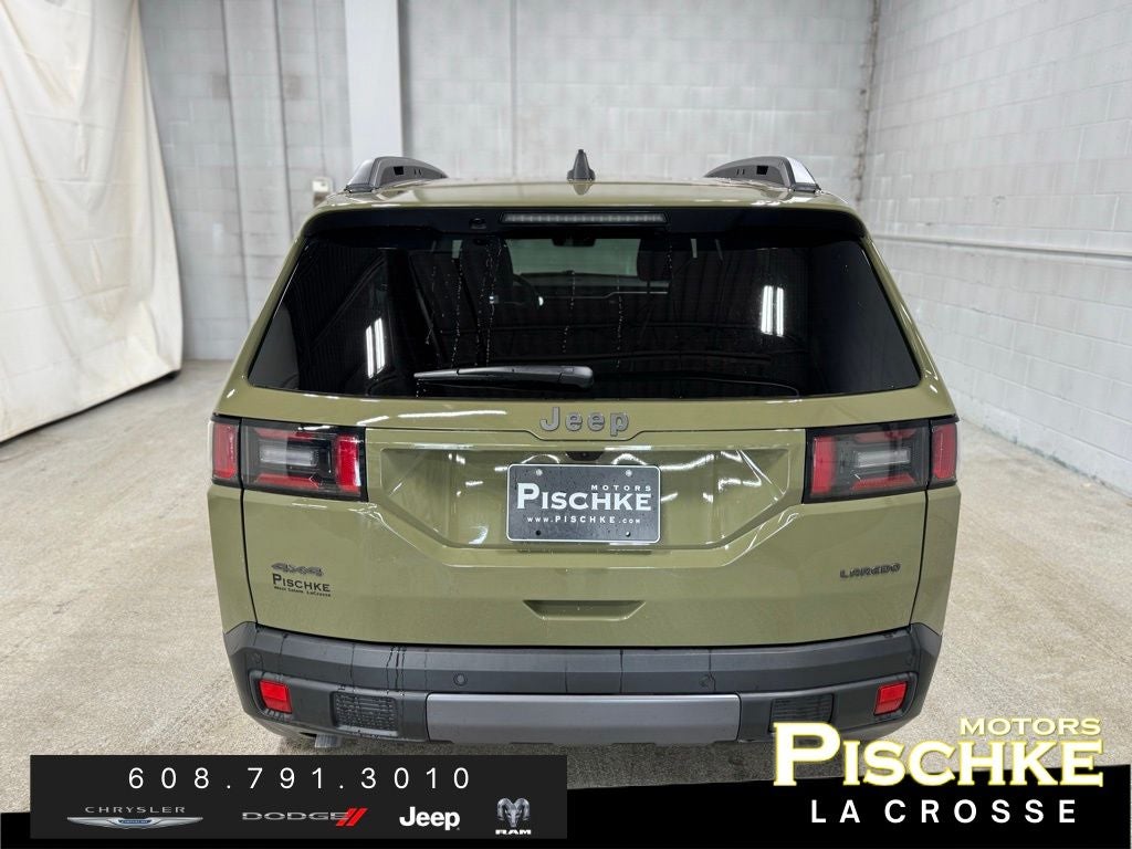 2026 Jeep Cherokee CHEROKEE LAREDO 4X4