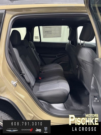 2026 Jeep Cherokee CHEROKEE LAREDO 4X4