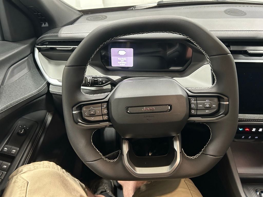 2026 Jeep Cherokee CHEROKEE LAREDO 4X4