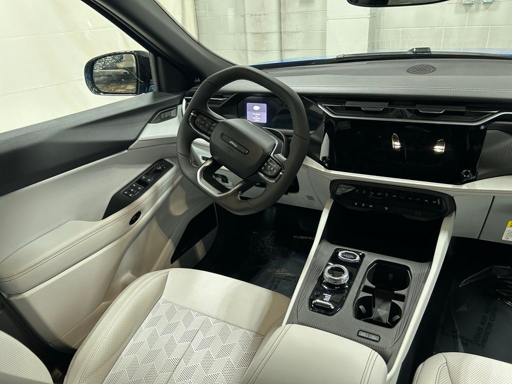 2026 Jeep Cherokee CHEROKEE OVERLAND 4X4