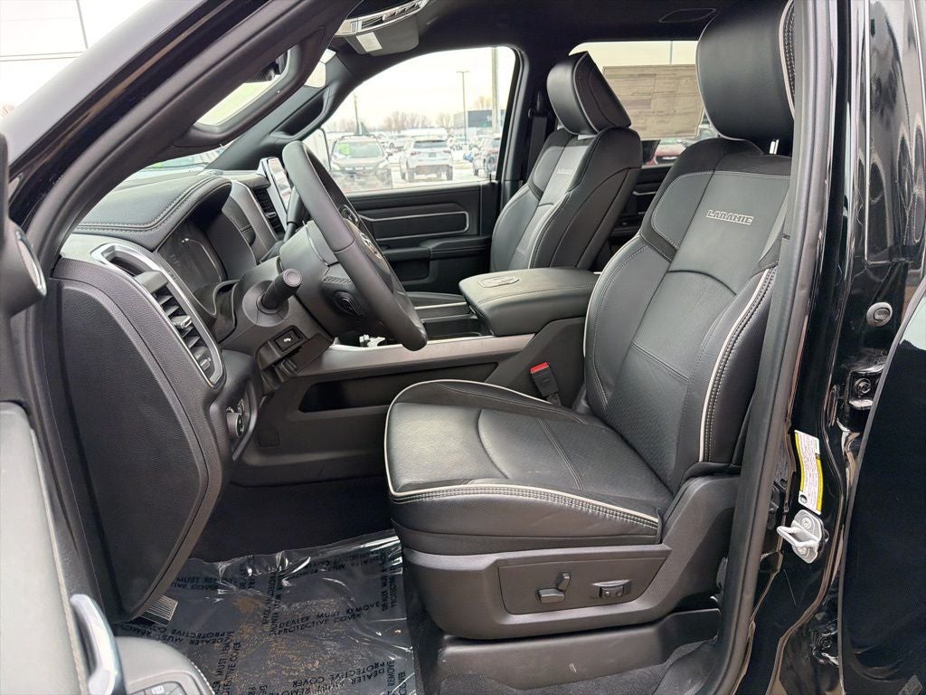 2025 RAM 2500 Laramie Crew Cab 4x4 6'4' Box