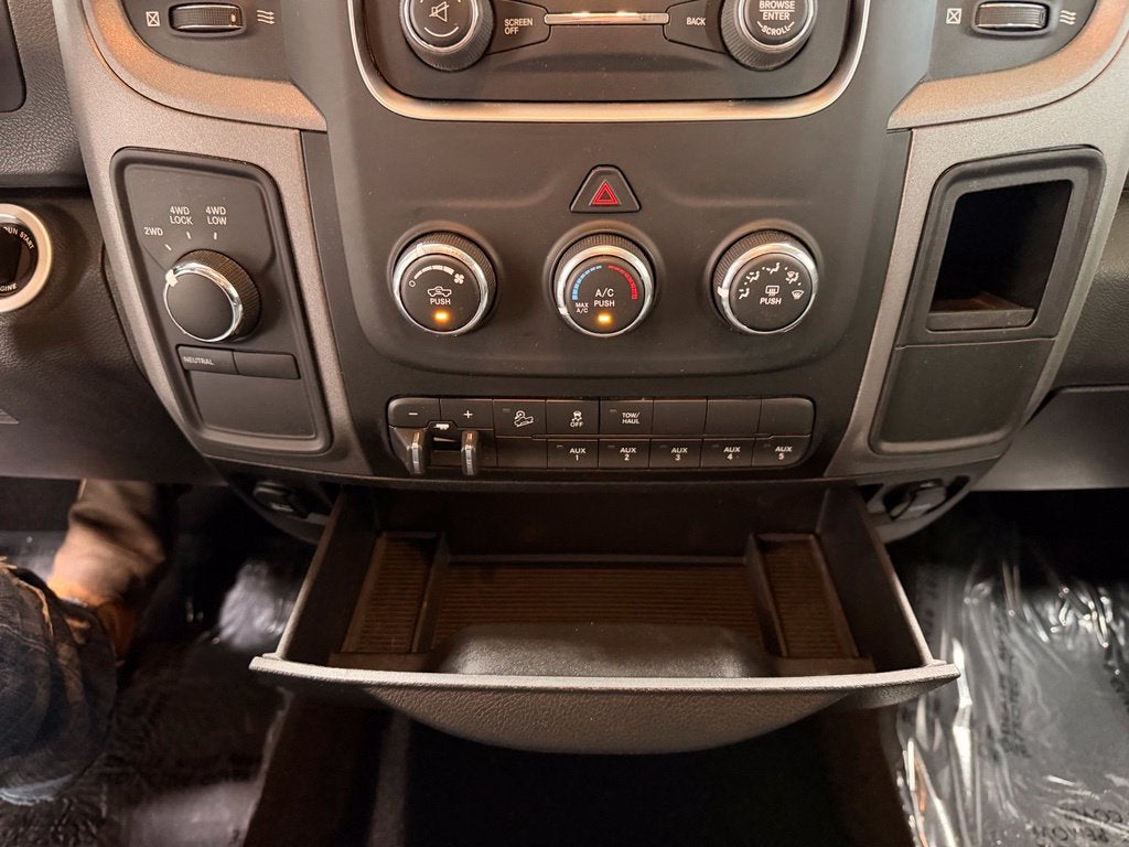 2018 RAM Ram 2500 Tradesman Crew Cab 4x4 6'4' Box
