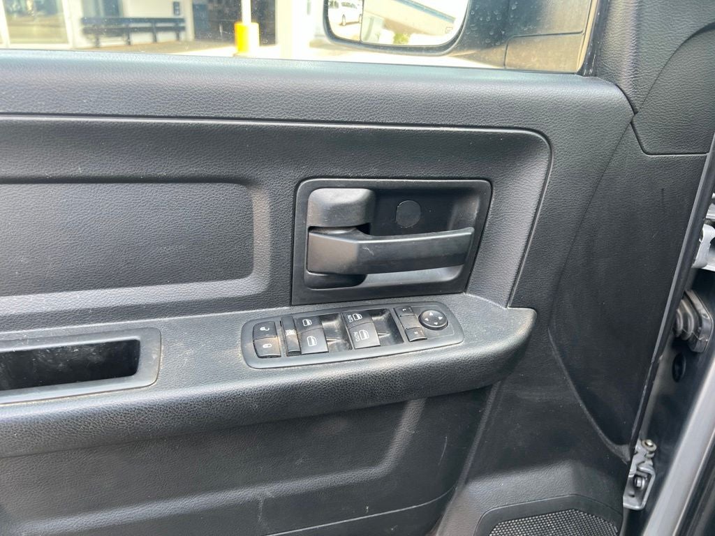 2020 RAM 2500 Tradesman Crew Cab 4x4 6'4' Box