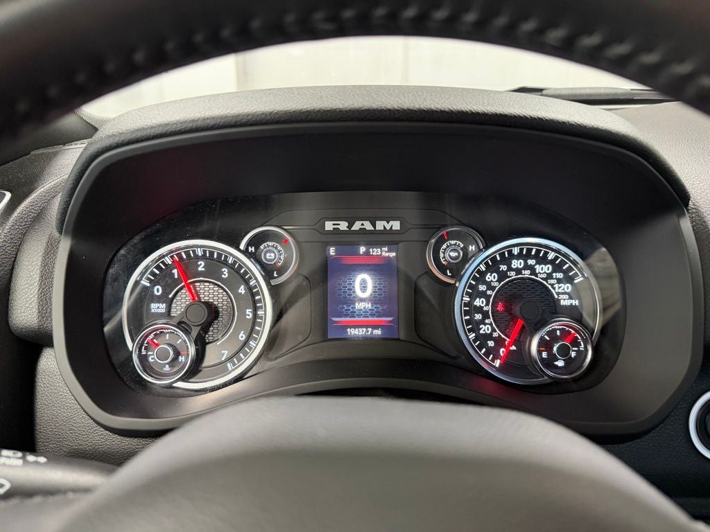 2024 RAM 2500 Big Horn Crew Cab 4x4 6'4' Box
