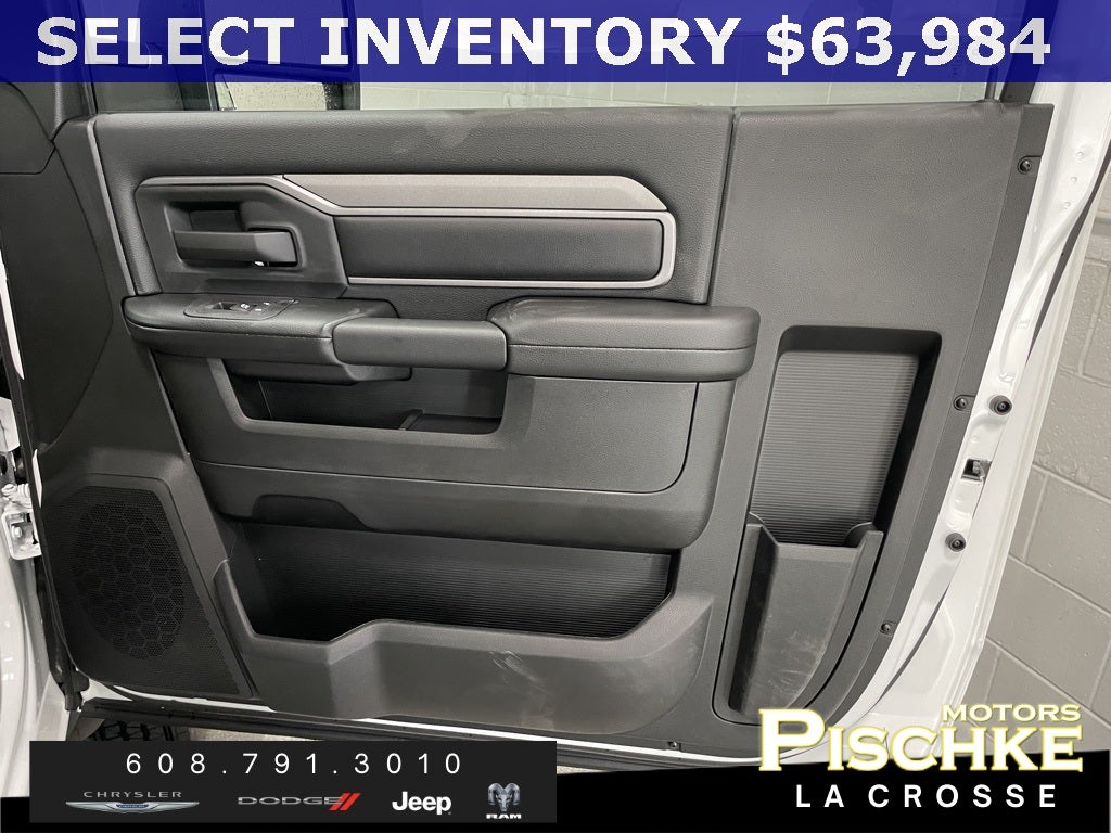 2026 RAM Ram 5500 Chassis Cab RAM 5500 TRADESMAN CHASSIS REGULAR CAB 4X4 84' CA