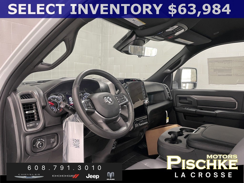 2026 RAM Ram 5500 Chassis Cab RAM 5500 TRADESMAN CHASSIS REGULAR CAB 4X4 84' CA